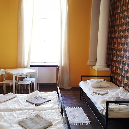 ורשה Hostel Witt מראה חיצוני תמונה