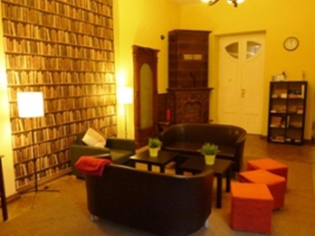 ורשה Hostel Witt מראה חיצוני תמונה