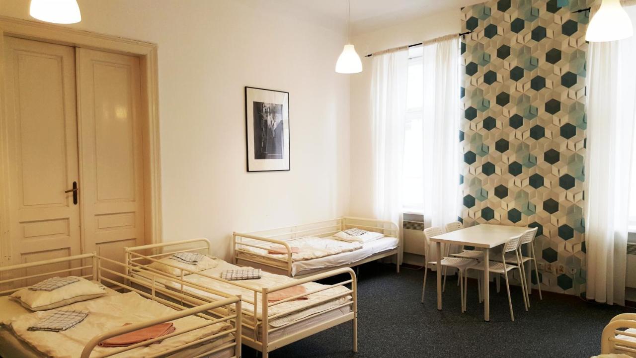 ורשה Hostel Witt מראה חיצוני תמונה