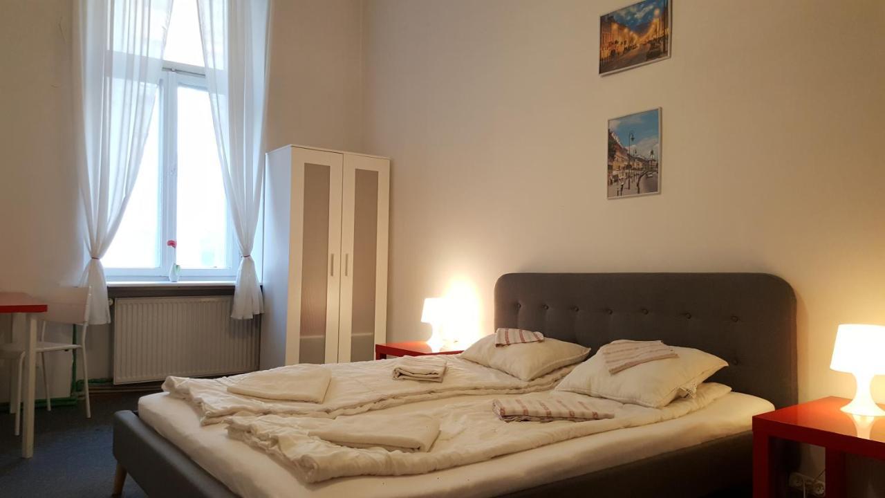 ורשה Hostel Witt מראה חיצוני תמונה