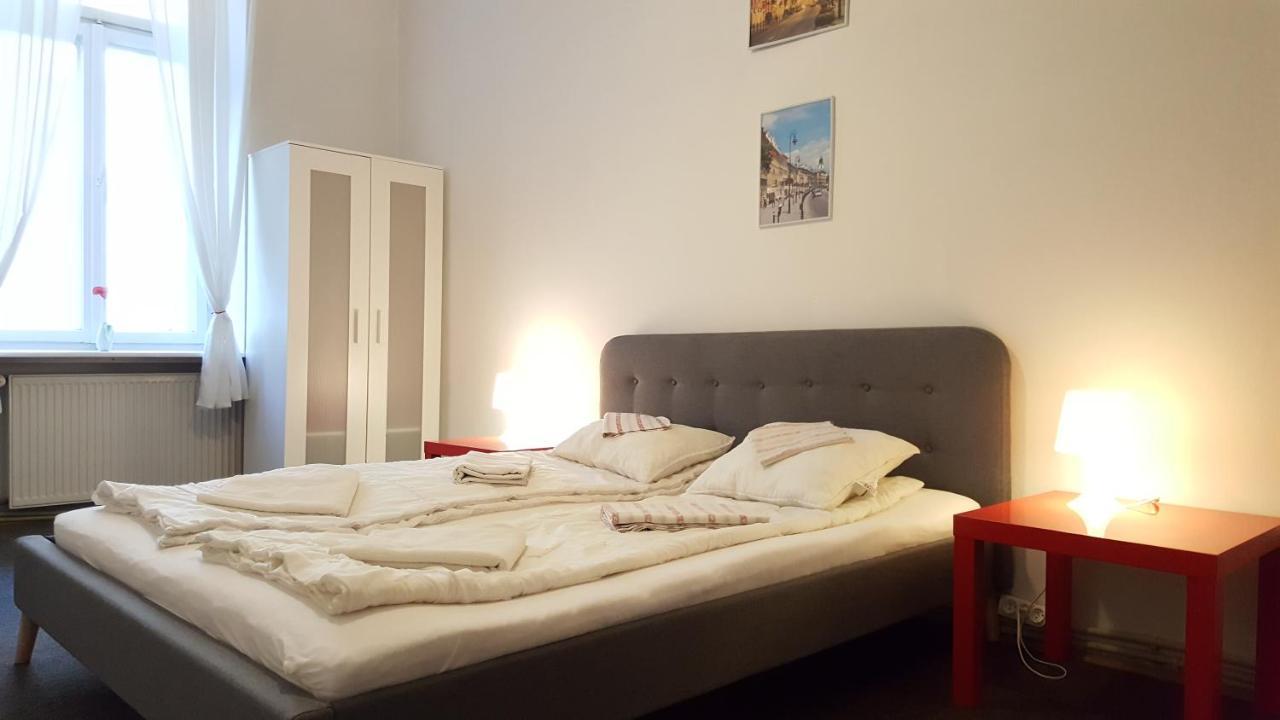 ורשה Hostel Witt מראה חיצוני תמונה